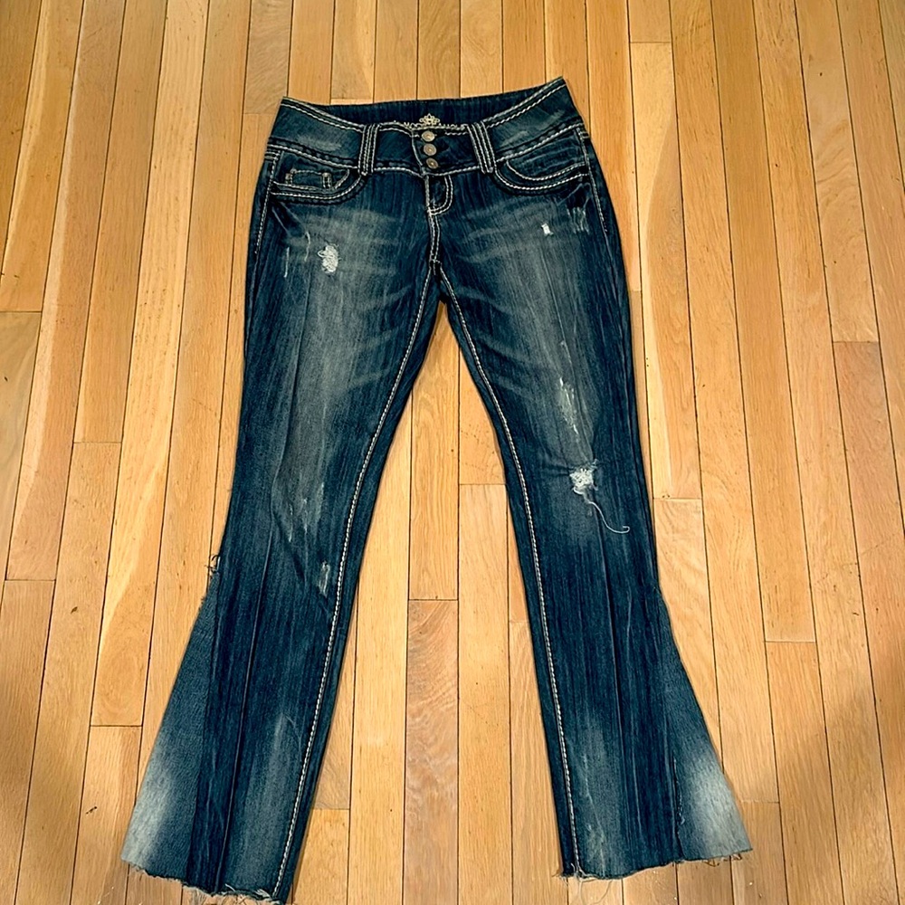 Almost Famous Women’s Low Rise Triple Button 2000s Y2K Styled Jeans Size 7